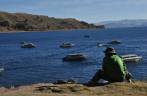 O lago Titicaca, visto de Copacabana, na Bolívia